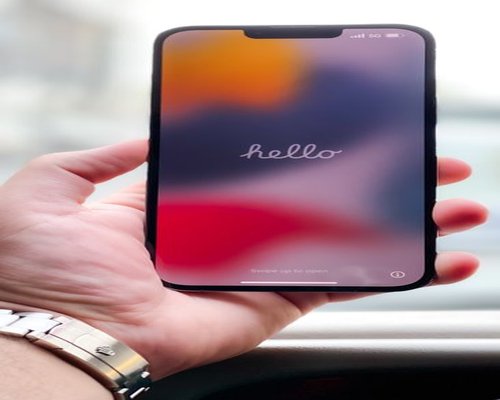 Smartphone displaying a welcoming gaming orientation screen